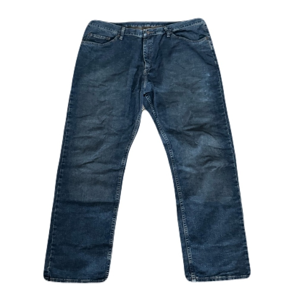 Wrangler 42 x 32 Dark Wash Straight Leg Jeans